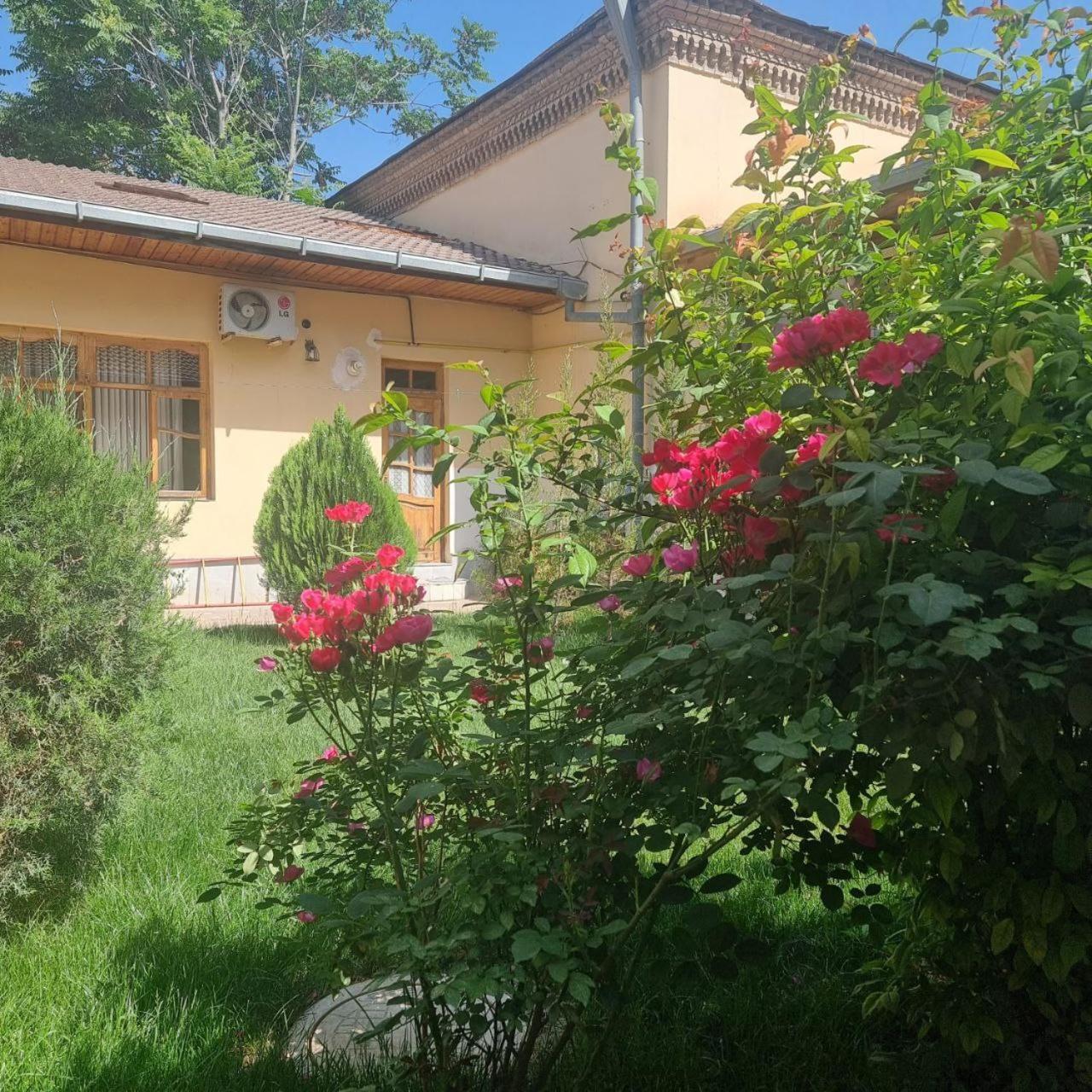 Sim-Sim Hostel & Backpackers Samarkand Exterior photo
